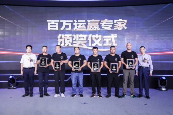 [新聞稿-配圖版]奏響產(chǎn)品、服務(wù)、價值升級三部曲  歐曼配裝福田康明斯X系列動力新品上市(1)3056.png
